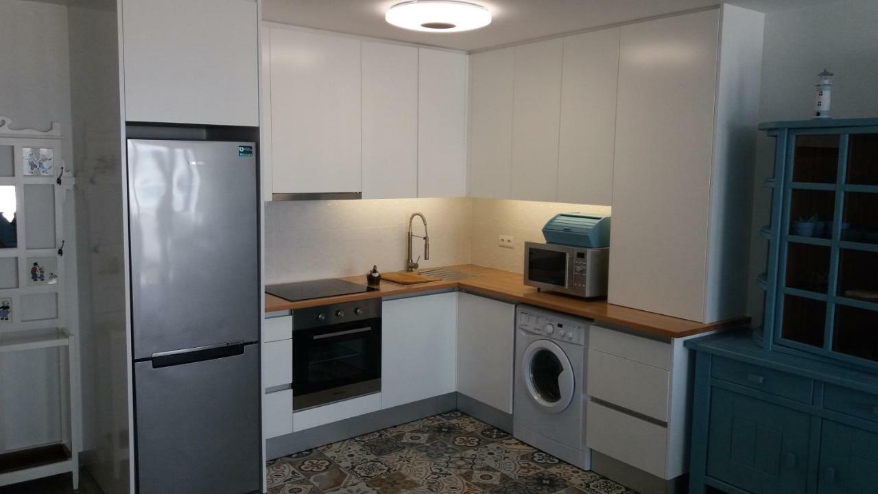 Blue Anchor Apartment Vila Praia de Ancora Luaran gambar