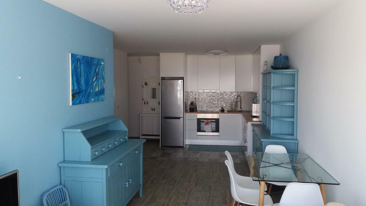 Blue Anchor Apartment Vila Praia de Ancora Luaran gambar